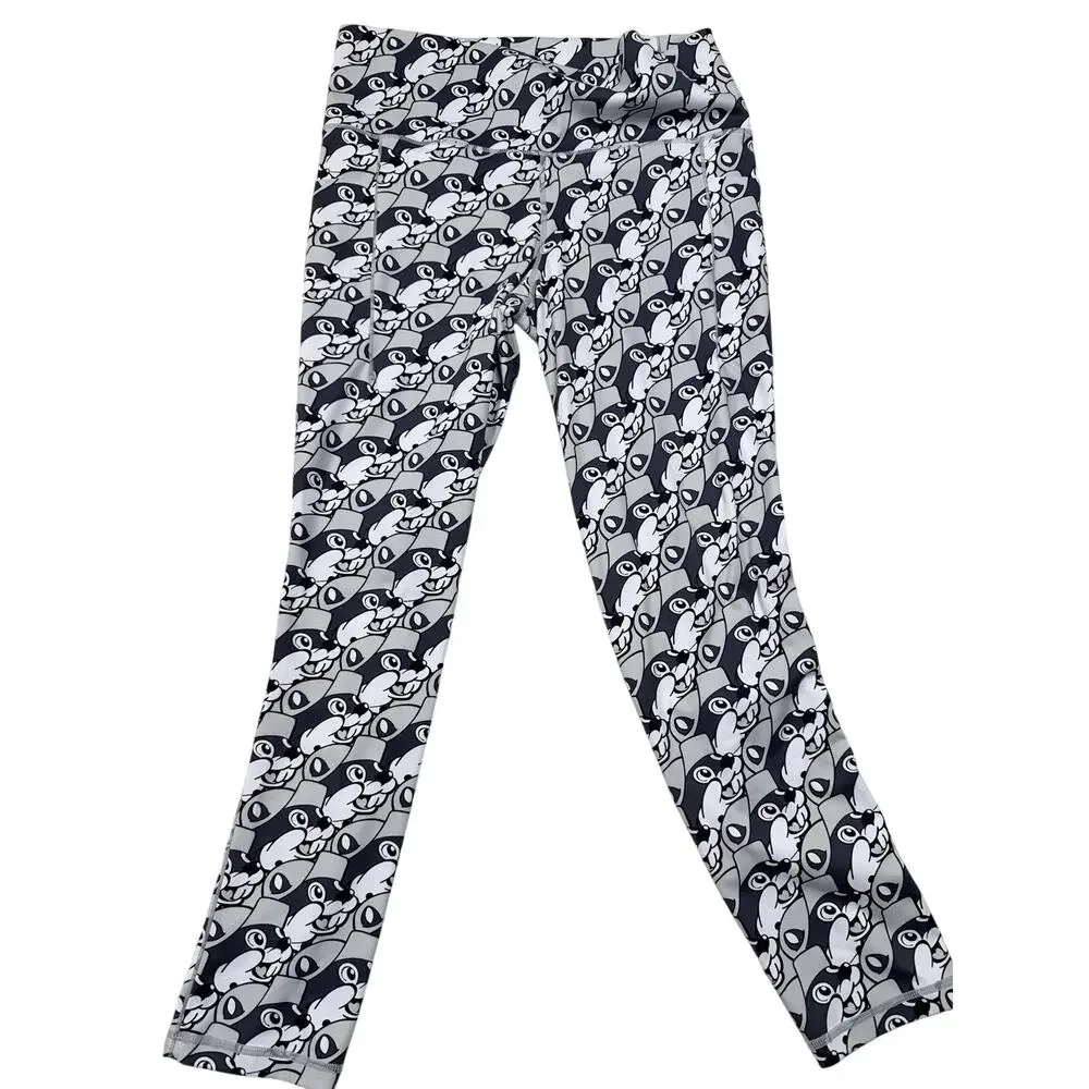 BUC-EES Knit Gray Black Bucky The Beaver LEGGINGS PANTS Child Size Youth Medium